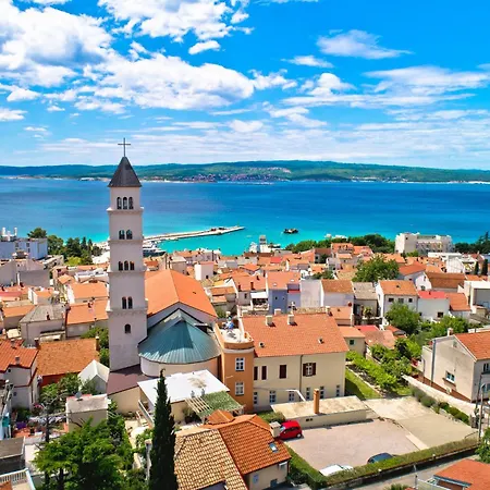 In 5715 Apartament *